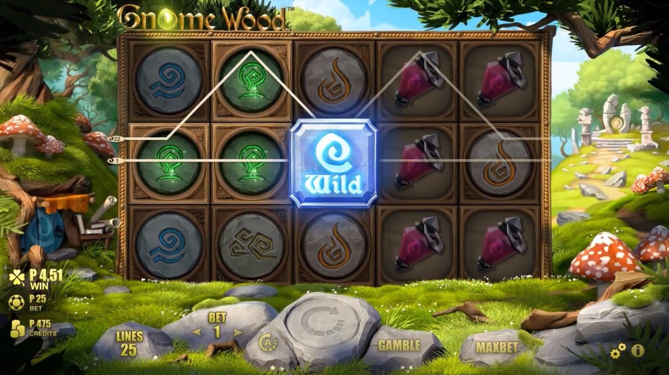 Gnome wood slot machine